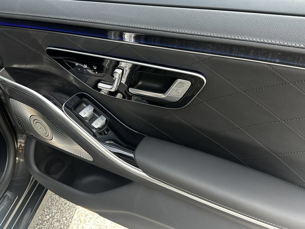 Certified 2023 Mercedes-Benz S 580e 4MATIC Sedan image 19