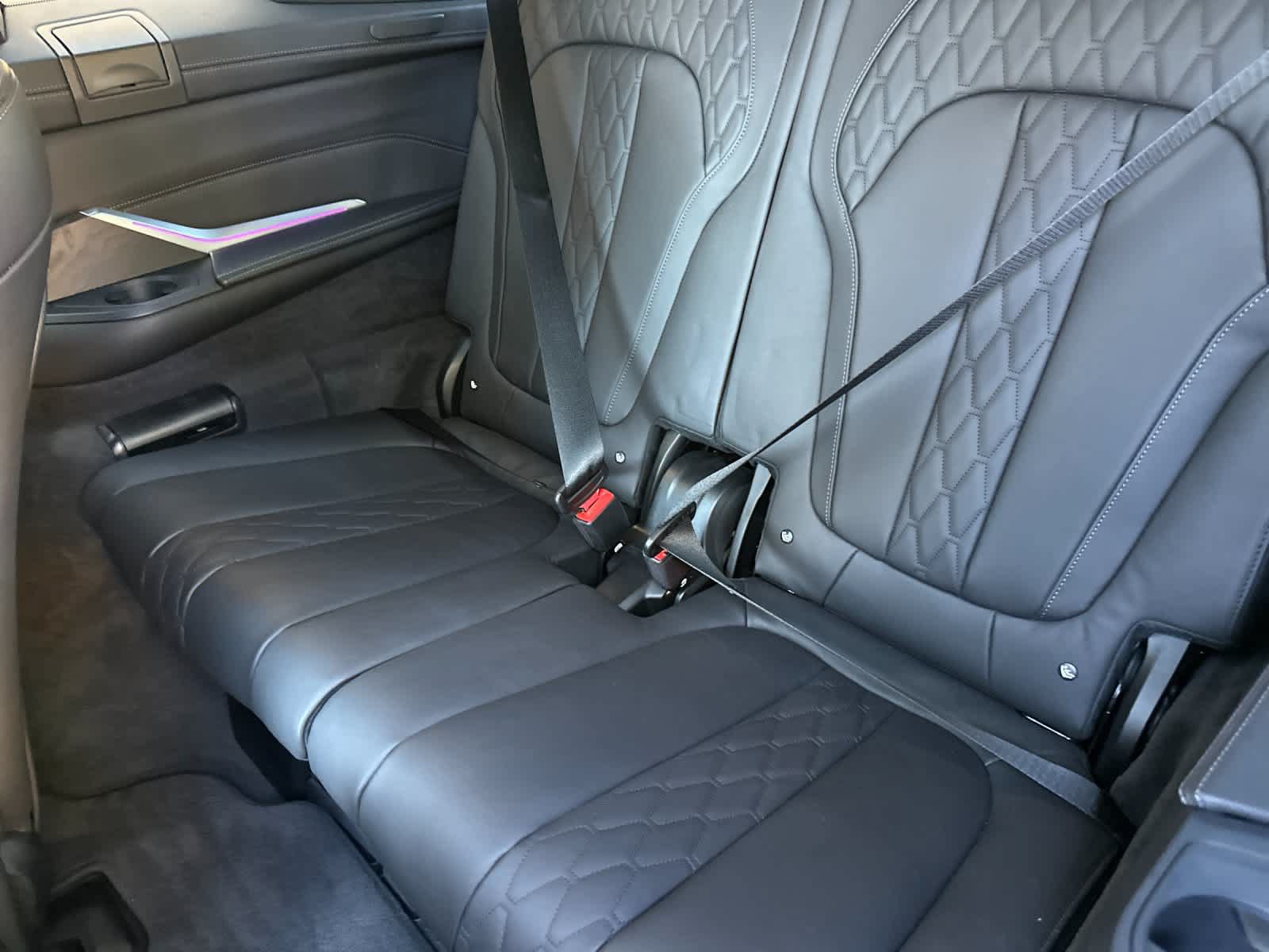 Used 2019 BMW X7 xDrive50i w/ M Sport Package AWD/4WD image 15