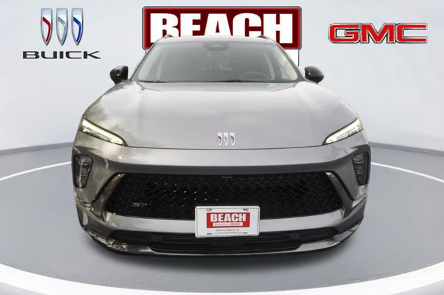 Used 2025 Buick Envision Sport Touring image 8