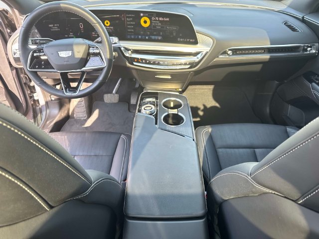 Certified 2024 Cadillac Lyriq Luxury AWD/4WD image 15