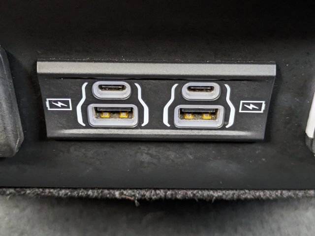 Used 2024 Jeep Wagoneer Series II w/ Flexible Seating Group image 22