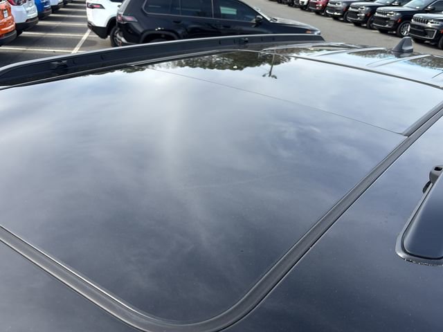 New 2025 Jeep Grand Cherokee L Limited w/ Luxury Tech Group II image 15