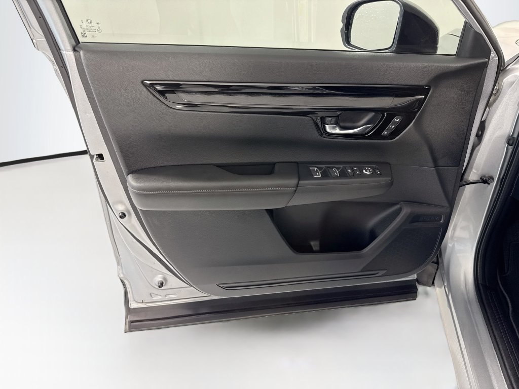 Certified 2025 Honda CR-V Sport Touring image 24