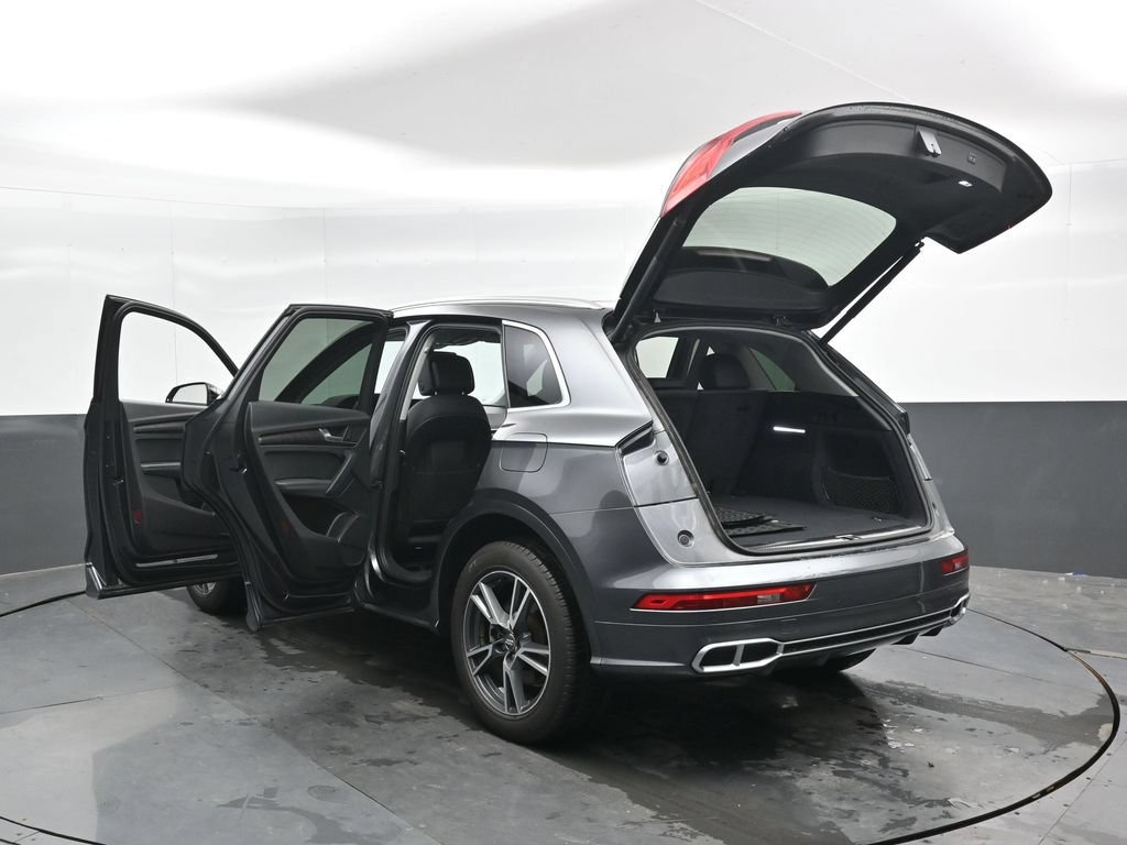 Used 2020 Audi Q5 e Premium Plus w/ Premium Plus Package AWD/4WD image 51