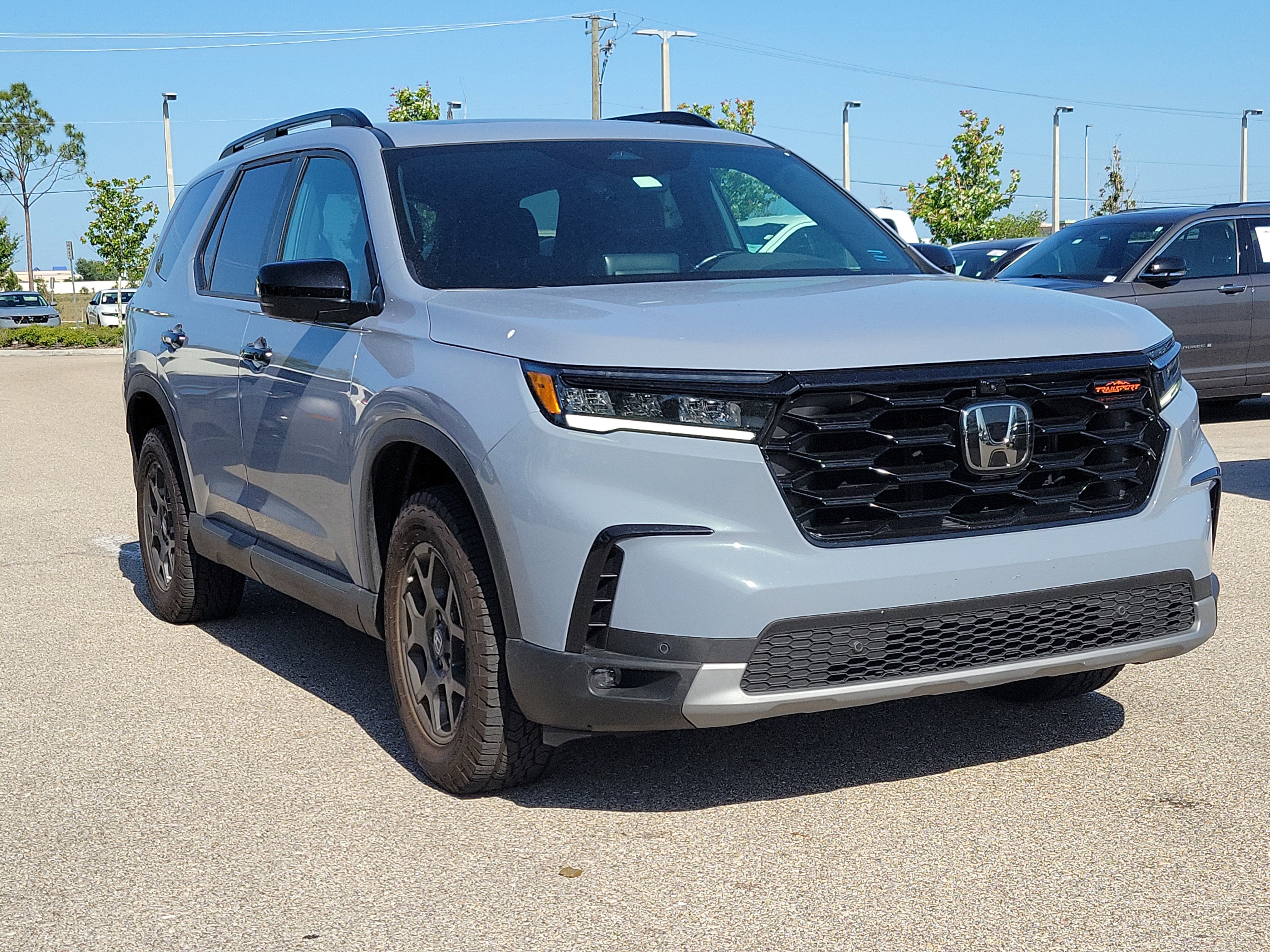 Used 2024 Honda Pilot TrailSport image 35