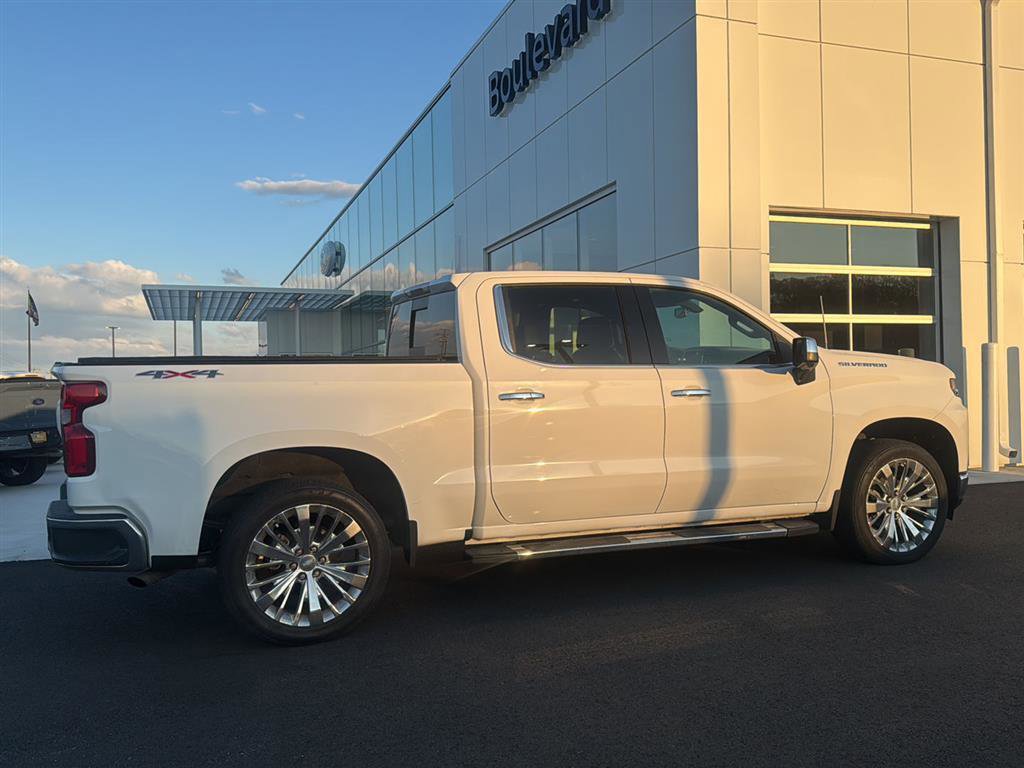 Used 2020 Chevrolet Silverado 1500 LTZ w/ LTZ Plus Package AWD/4WD image 9