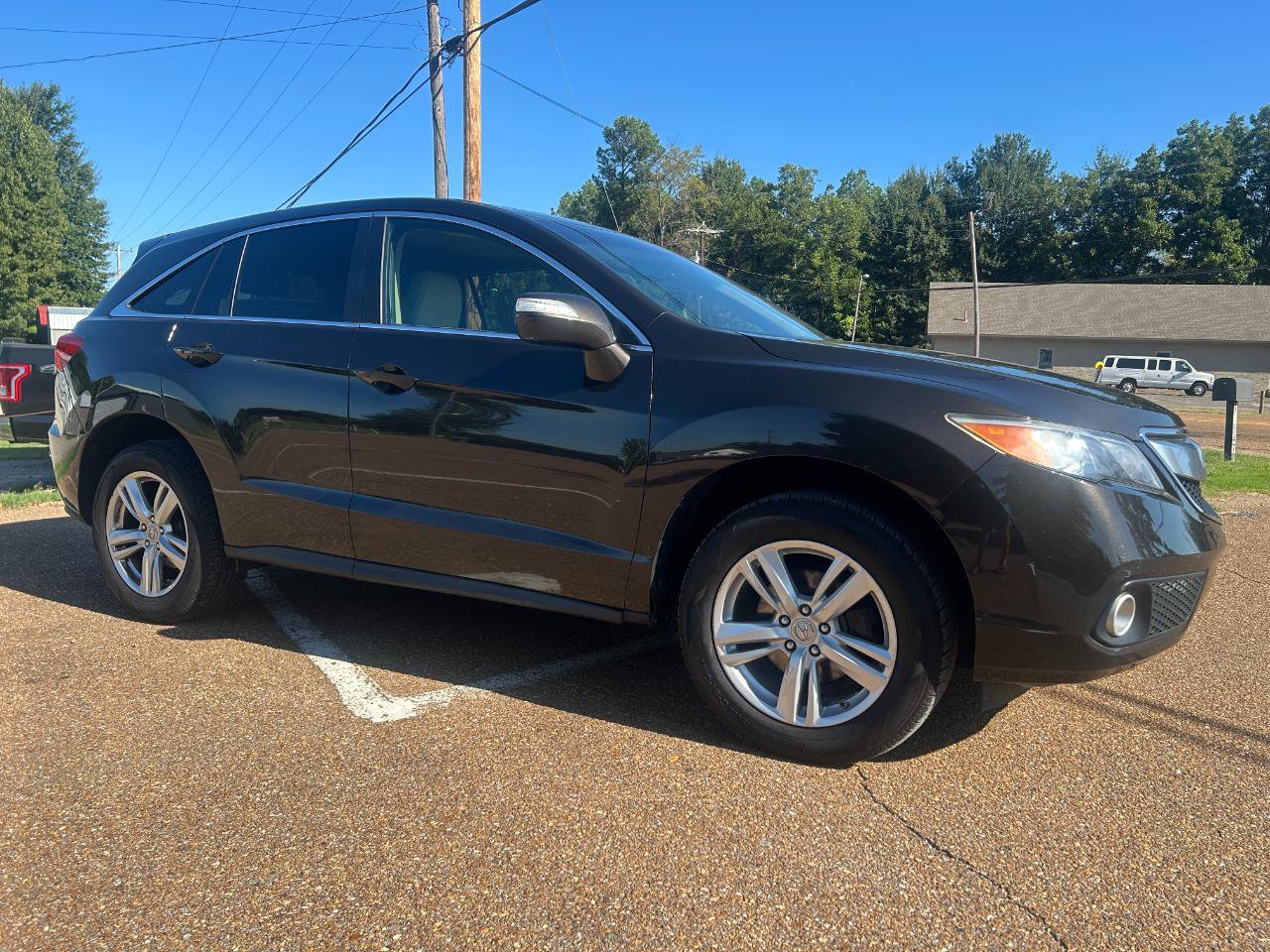 Used 2014 Acura RDX w/ Technology Package AWD/4WD image 2