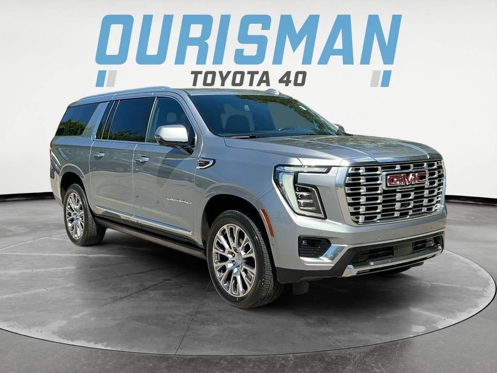 Used 2025 GMC Yukon XL Denali w/ Sun & Power Step Package