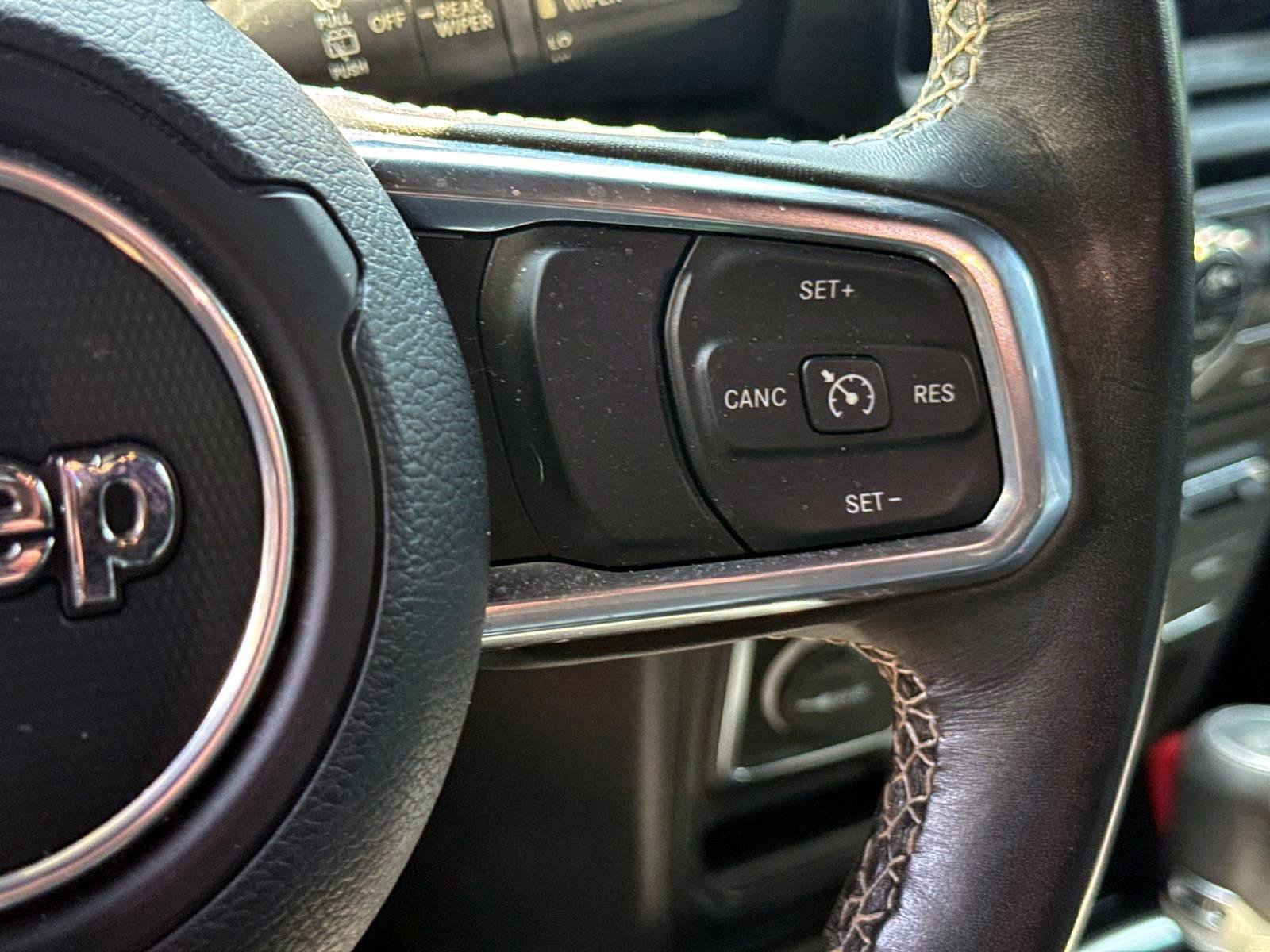 Used 2022 Jeep Wrangler Unlimited Sahara w/ Cold Weather Group image 14