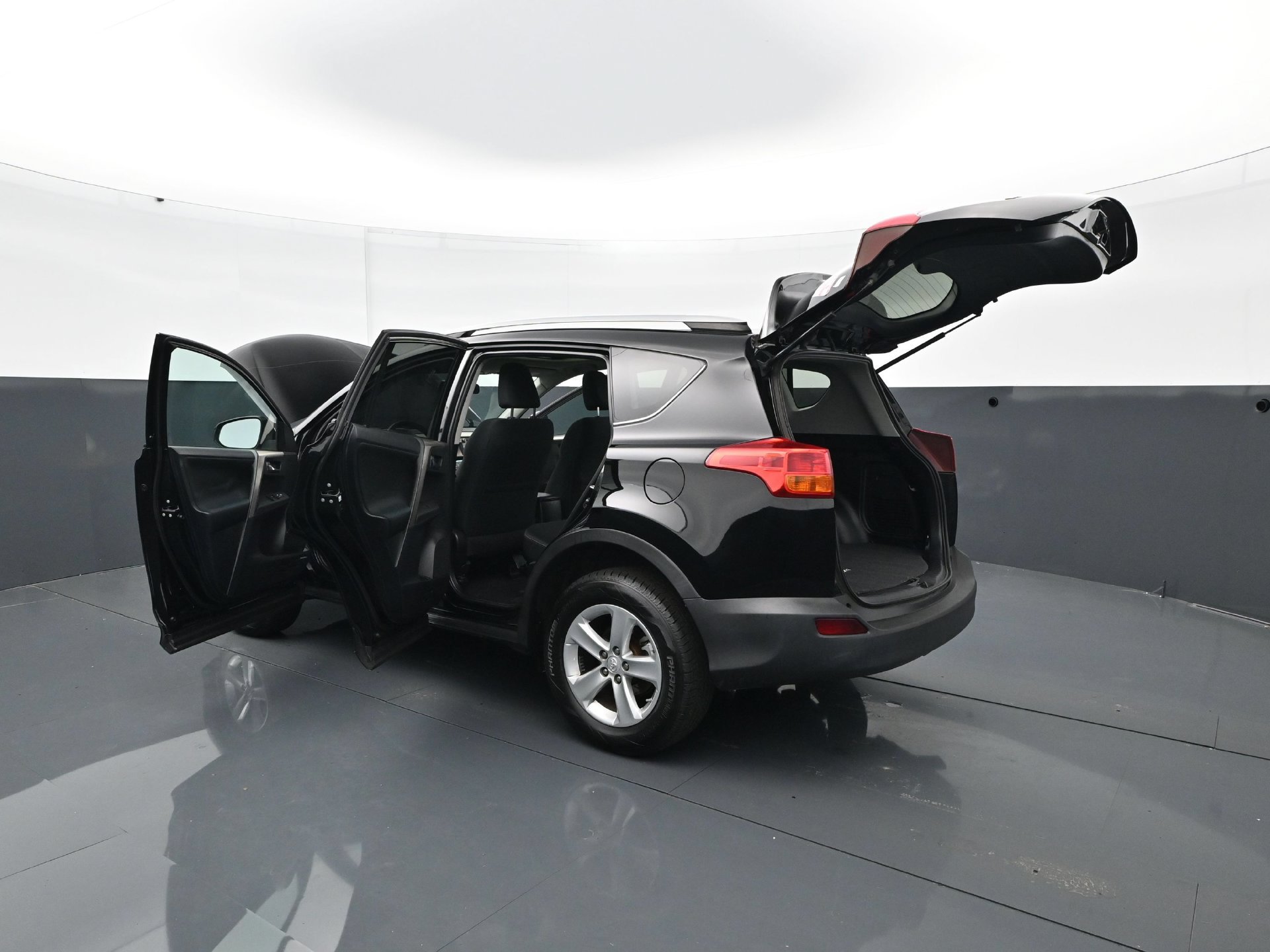Used 2014 Toyota RAV4 XLE AWD/4WD image 31
