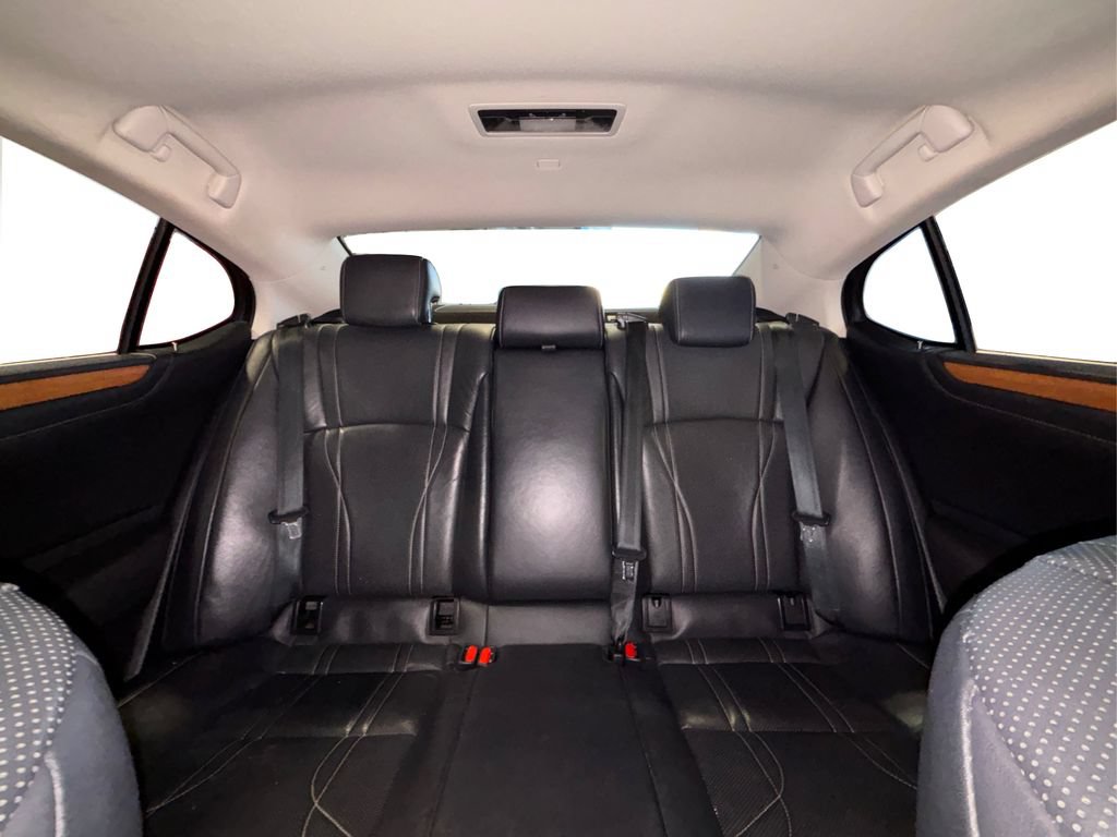 Used 2020 Lexus ES 300h w/ Luxury Package FWD image 20