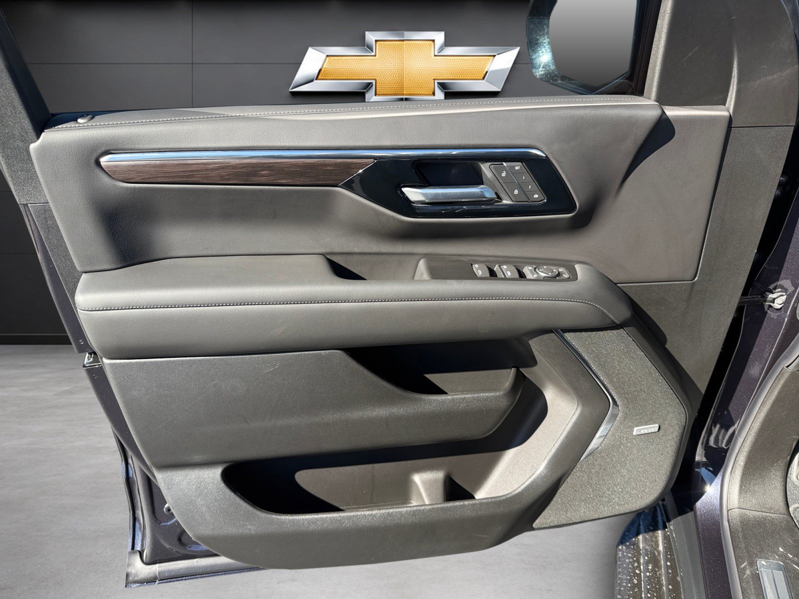 New 2027 Chevrolet Tahoe LT RWD image 4