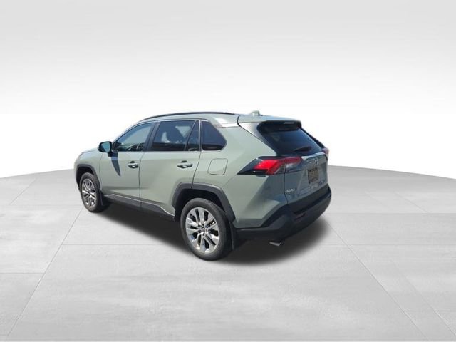 Used 2023 Toyota RAV4 XLE Premium AWD/4WD image 6