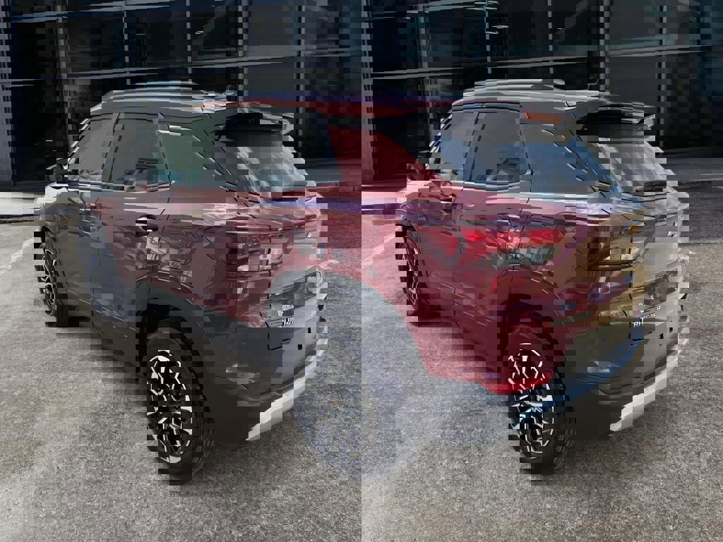 Used 2025 Chevrolet TrailBlazer LT image 4