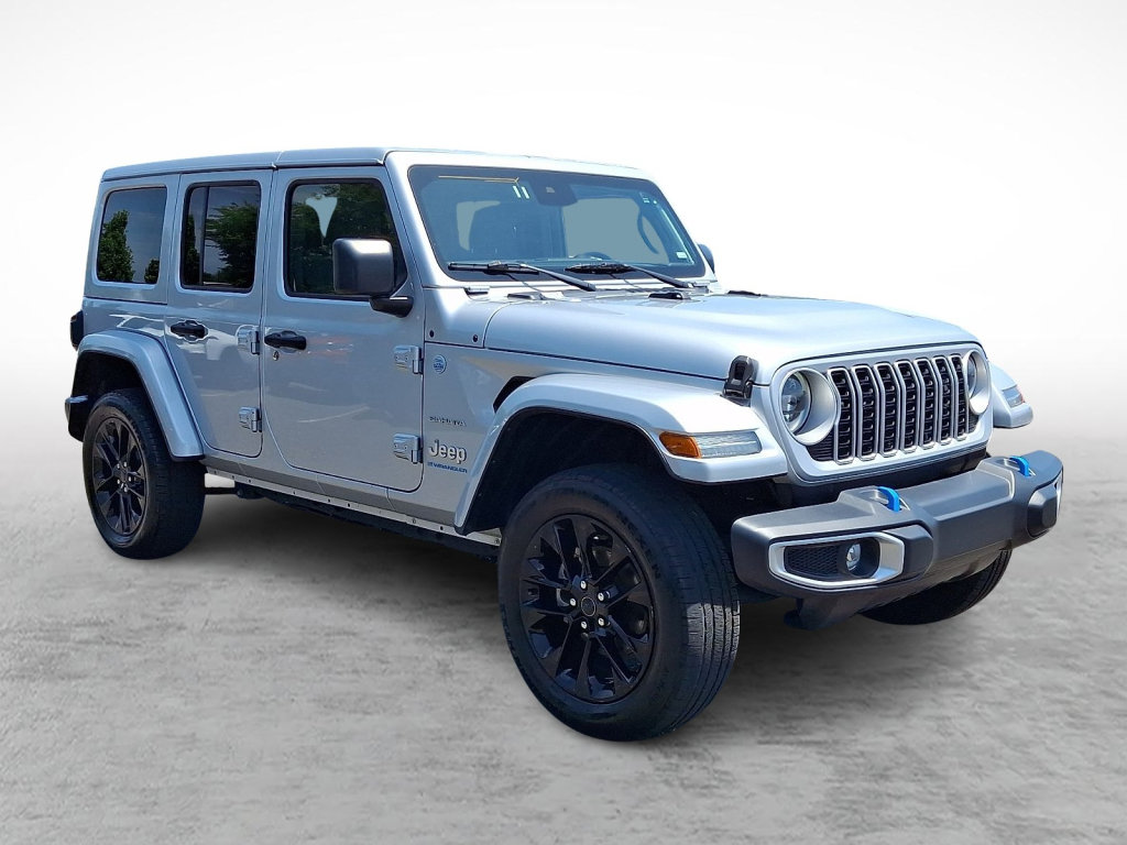 Used 2024 Jeep Wrangler Unlimited Sahara AWD/4WD image 7