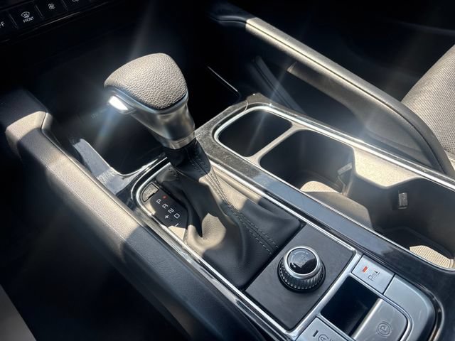 Used 2023 Kia Telluride LX FWD image 17