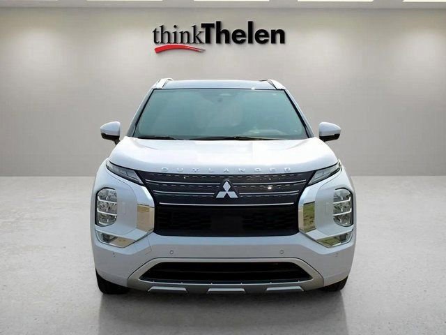 Used 2024 Mitsubishi Outlander SEL image 2