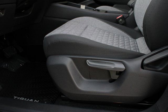 New 2026 Volkswagen Tiguan S image 9