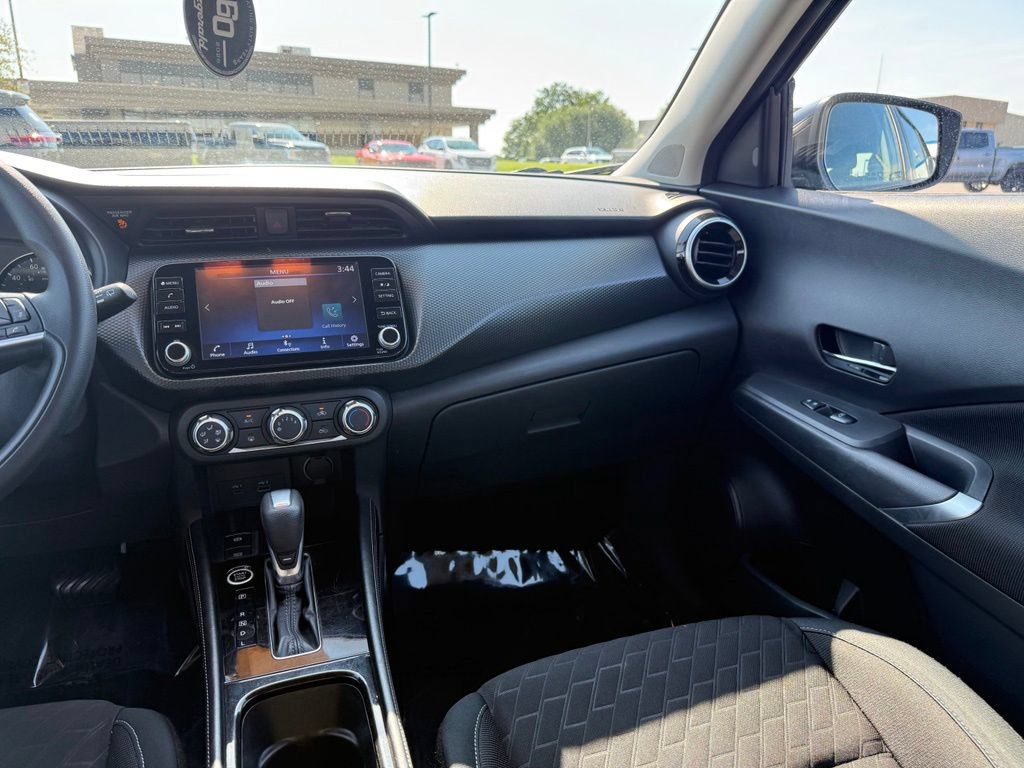 Used 2023 Nissan Kicks SV w/ Exterior Package FWD image 14