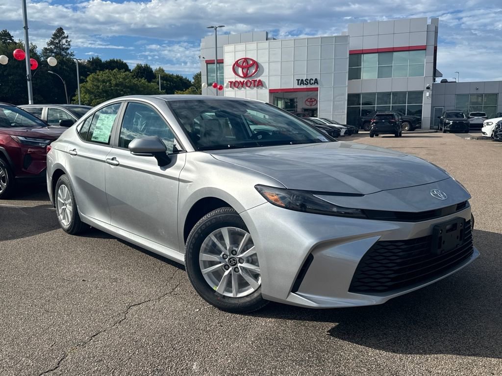 New 2026 Toyota Camry SE image 1