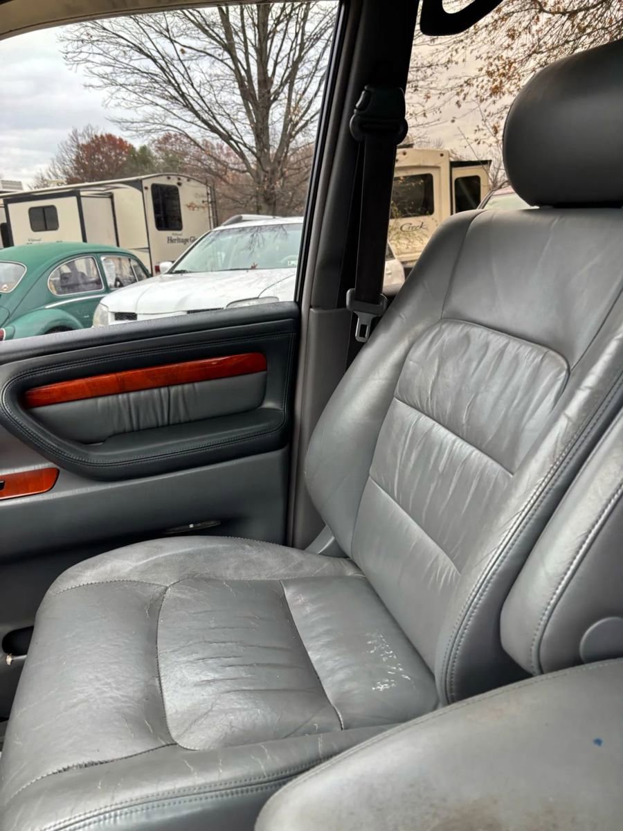 Used 2000 Lexus LX 470 4WD image 42