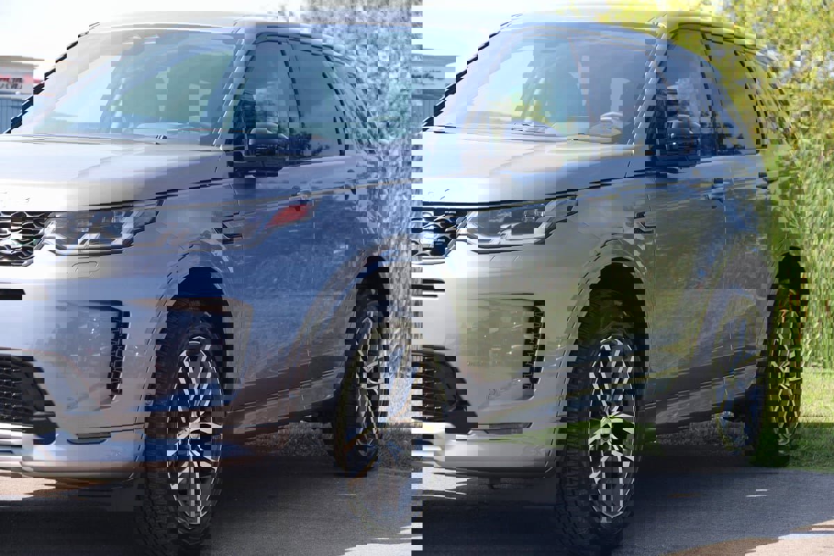 Used 2024 Land Rover Discovery Sport S image 73