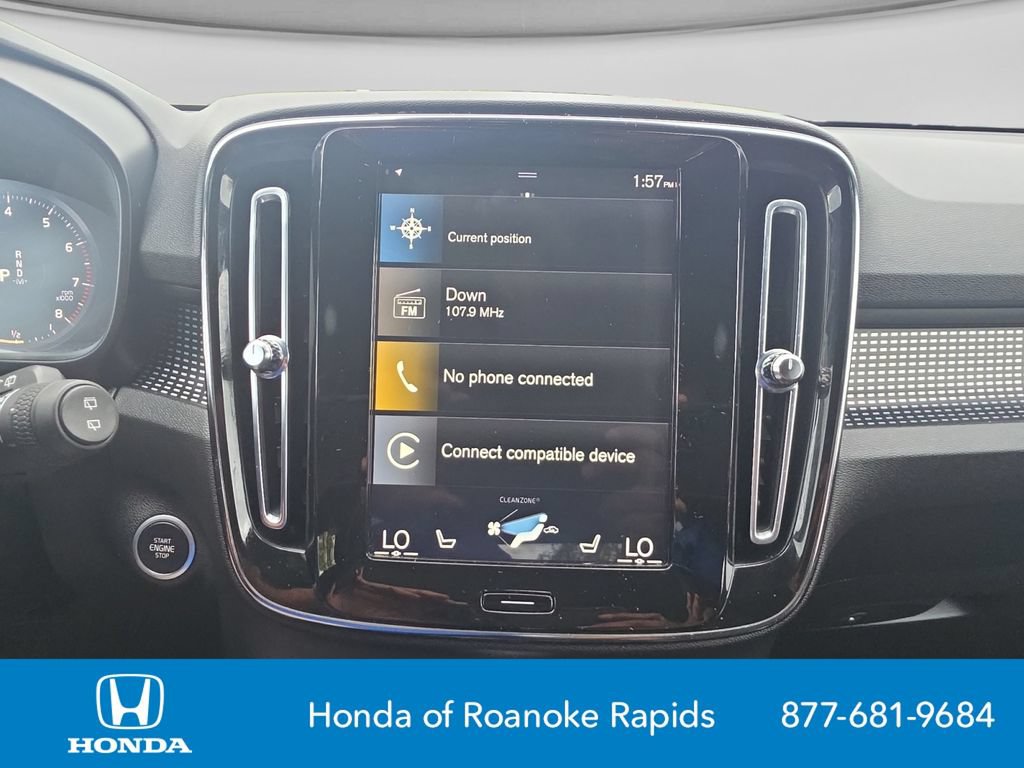 Used 2020 Volvo XC40 T4 R-Design w/ Protection Package Premier FWD image 21