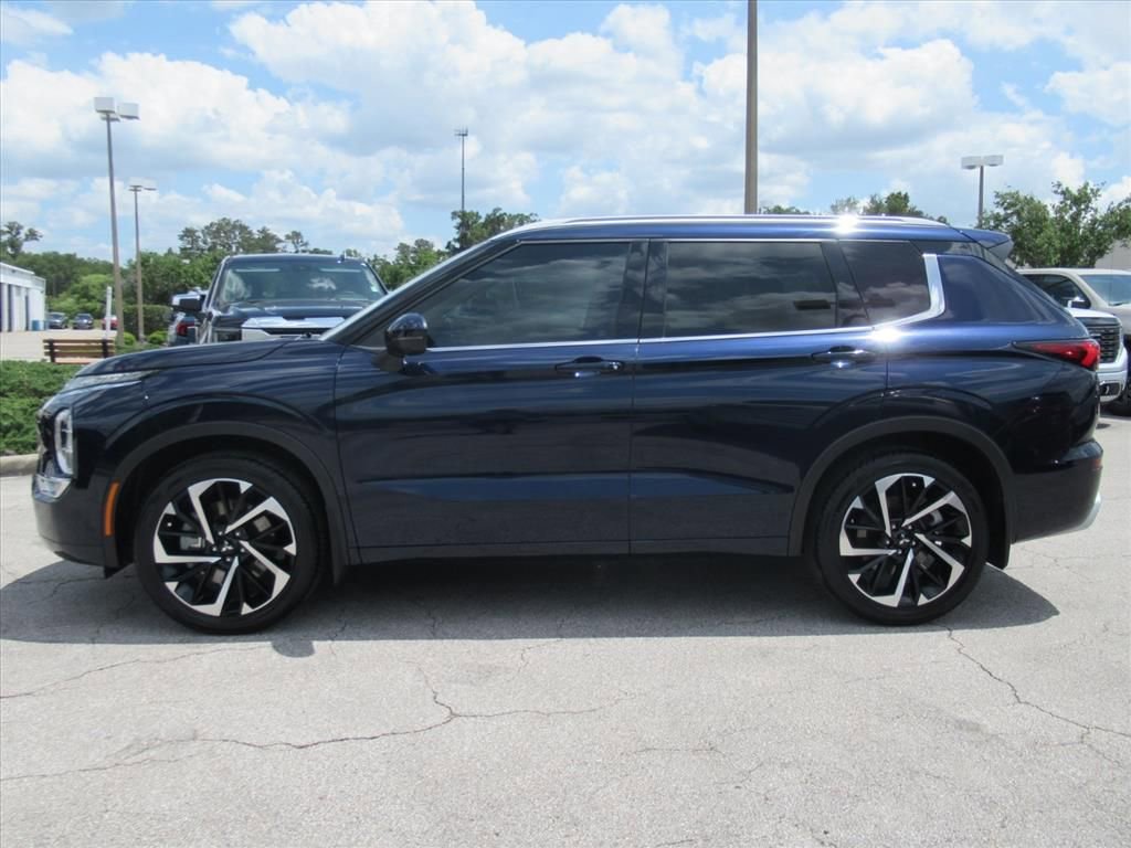 Used 2022 Mitsubishi Outlander SEL FWD image 4