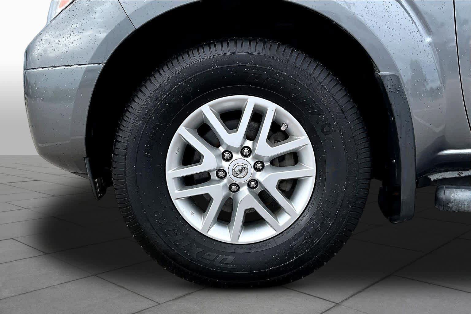 Used 2019 Nissan Frontier SV RWD image 11