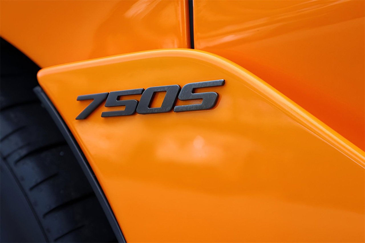 New 2025 McLaren 750S Spider image 20