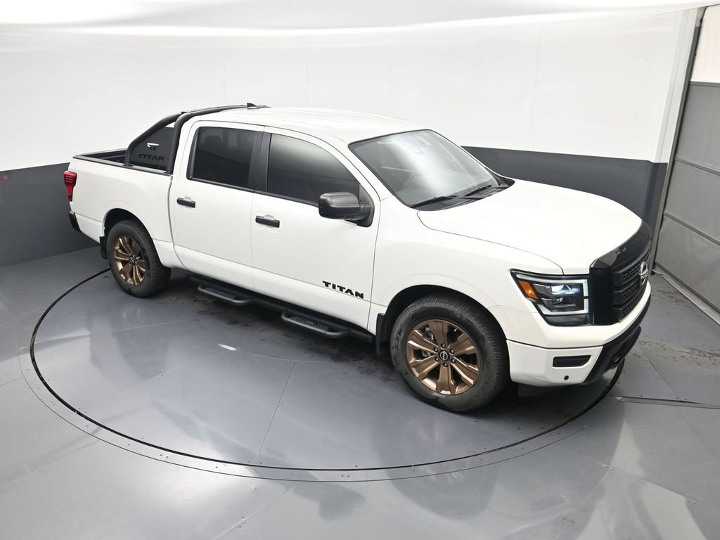 Certified 2024 Nissan Titan SV w/ SV Bronze Edition Package RWD image 27