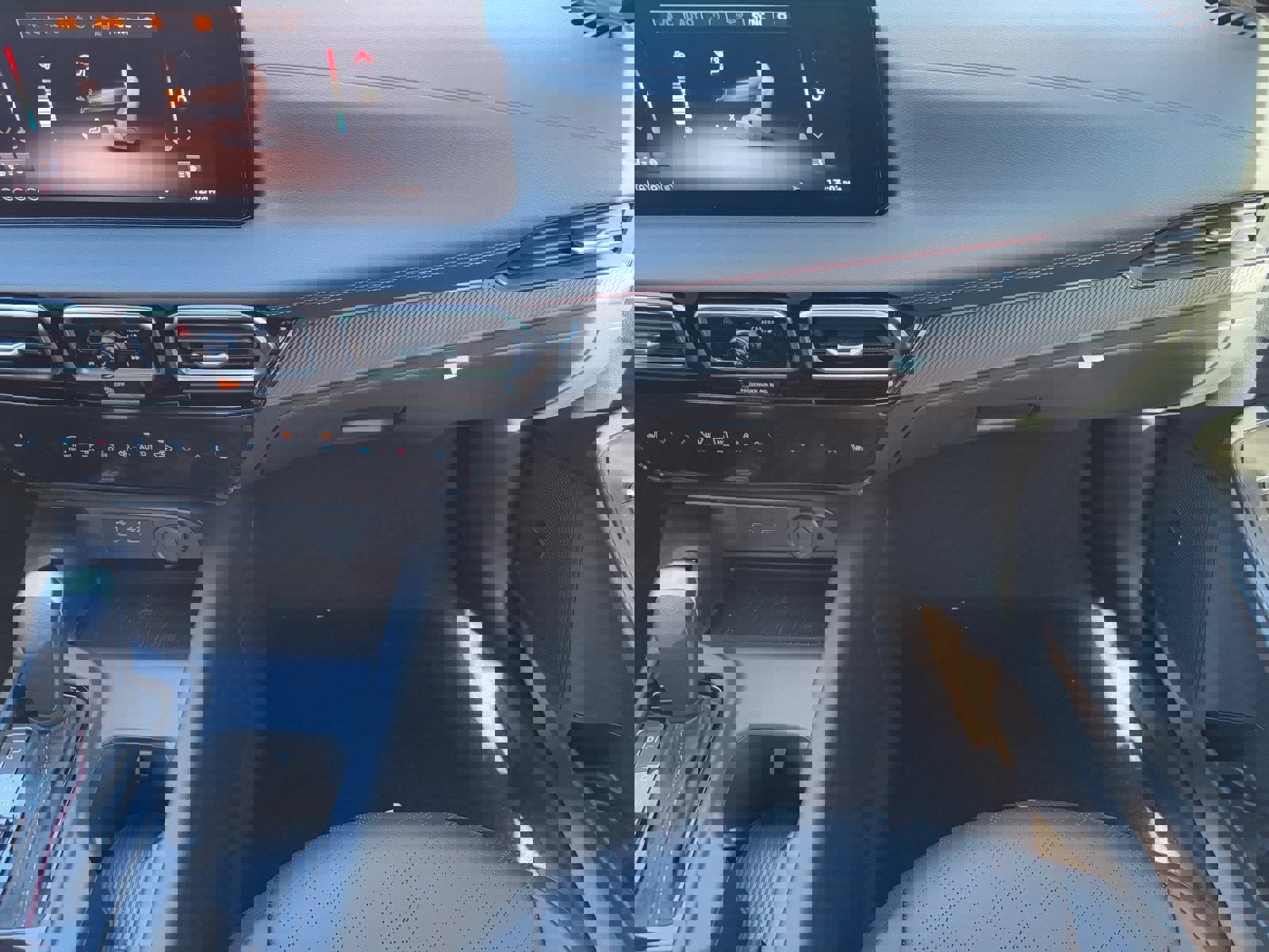 New 2026 Nissan Sentra SR image 17