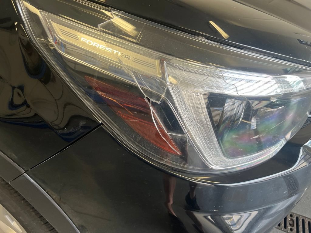 Used 2021 Subaru Forester AWD/4WD image 10