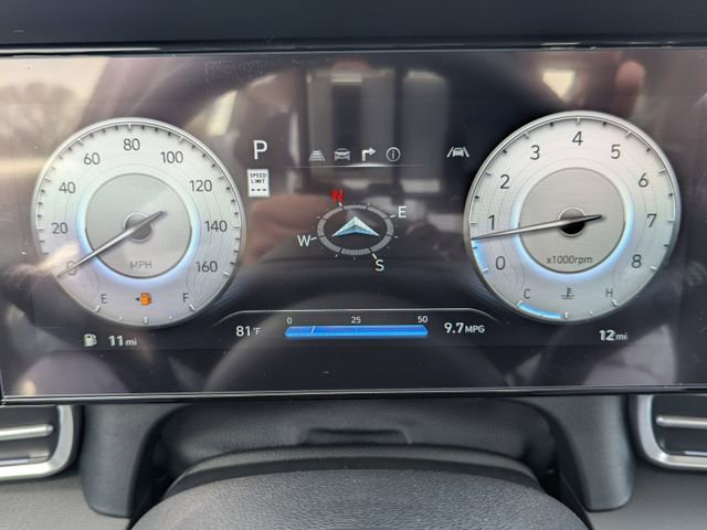 Certified 2025 Hyundai Elantra SEL image 18