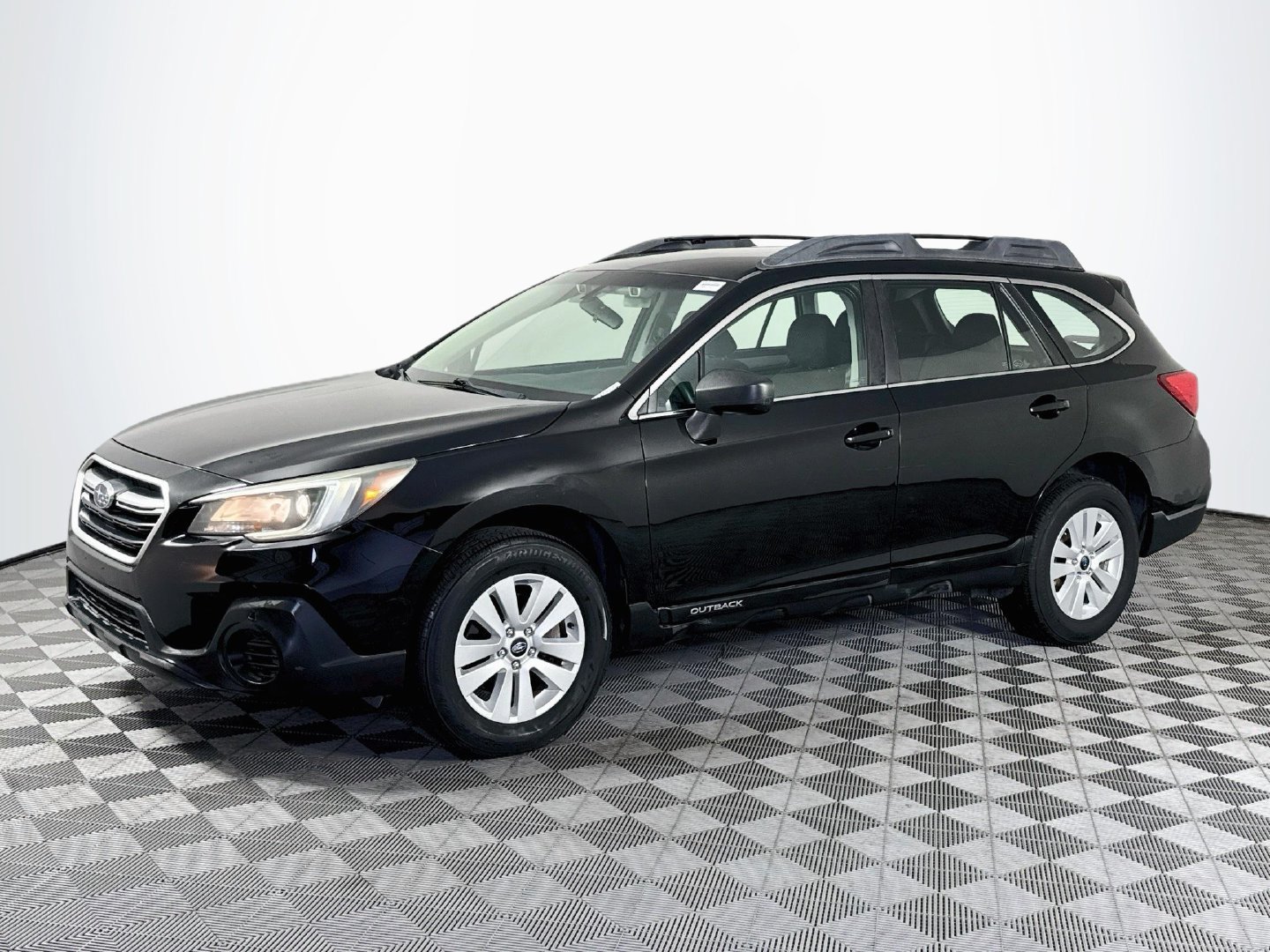 Used 2019 Subaru Outback 2.5i AWD/4WD image 4
