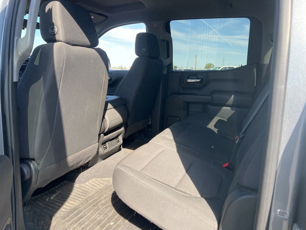 Used 2020 Chevrolet Silverado 1500 Custom w/ Custom Value Package RWD image 11