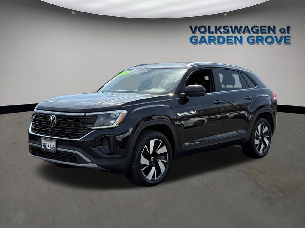 Used 2024 Volkswagen Atlas Cross Sport SE FWD image 4