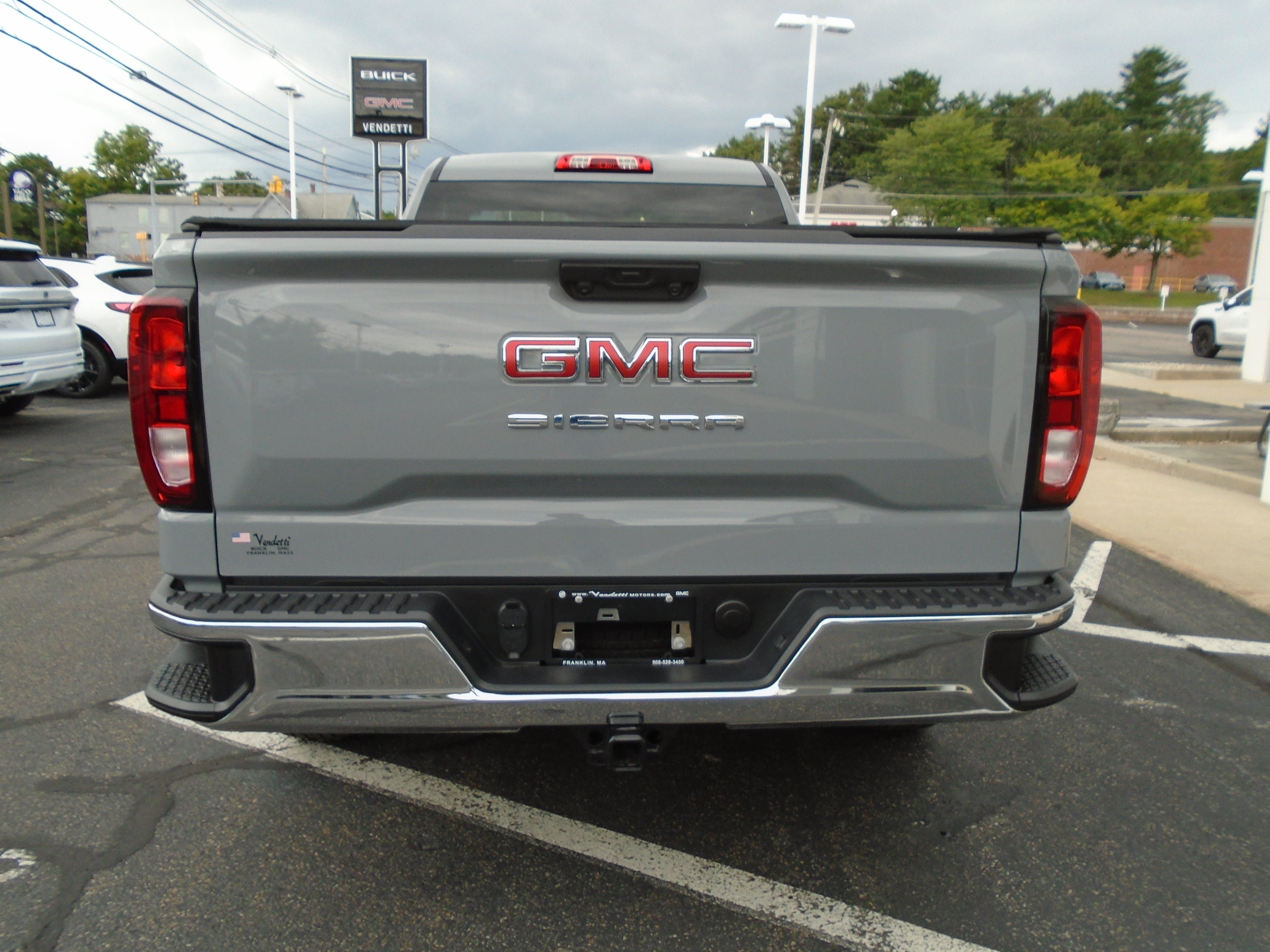 Certified 2025 GMC Sierra 1500 Pro w/ Pro Value Package AWD/4WD image 8