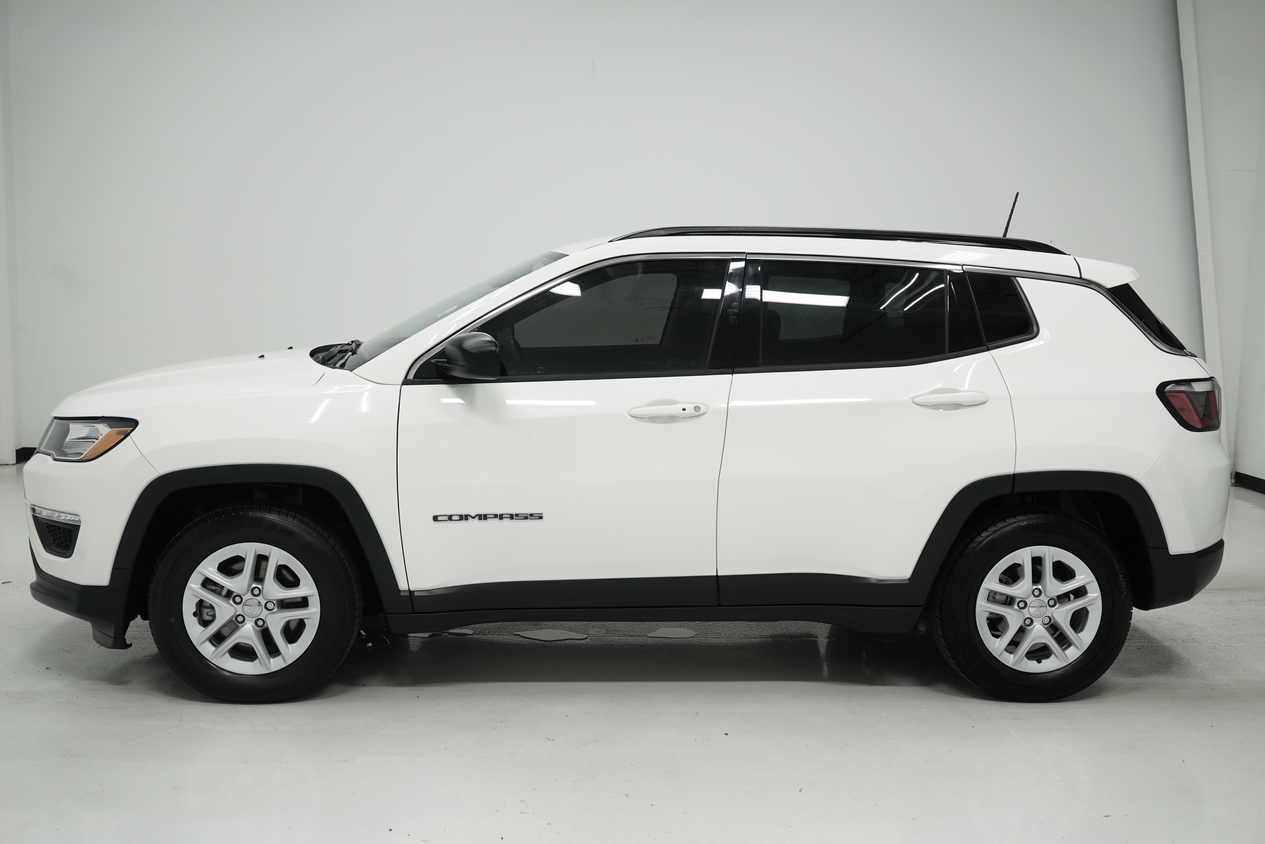 Used 2020 Jeep Compass Sport w/ Tech Group image 7