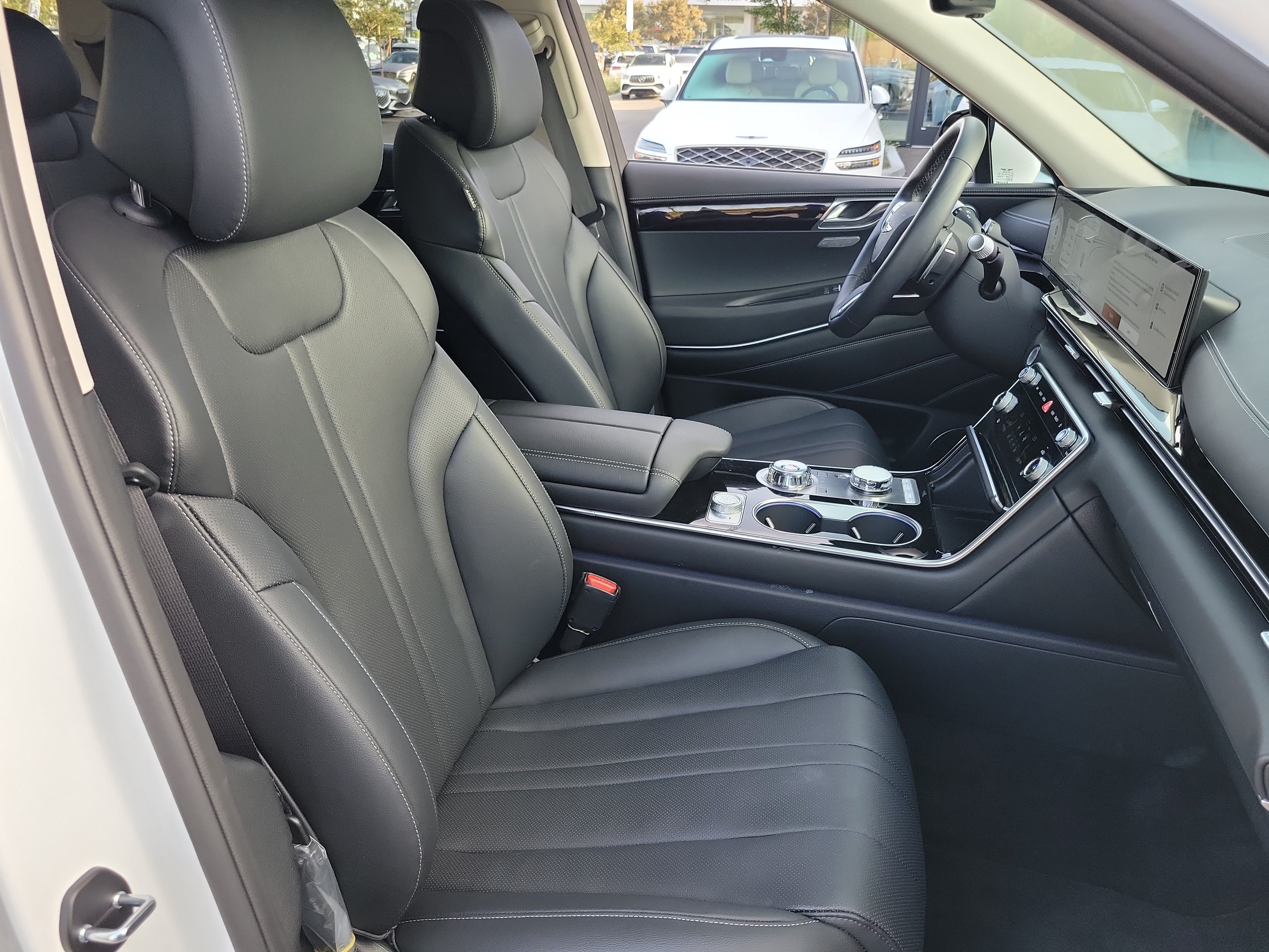 Certified 2026 Genesis GV80 2.5T AWD/4WD image 19