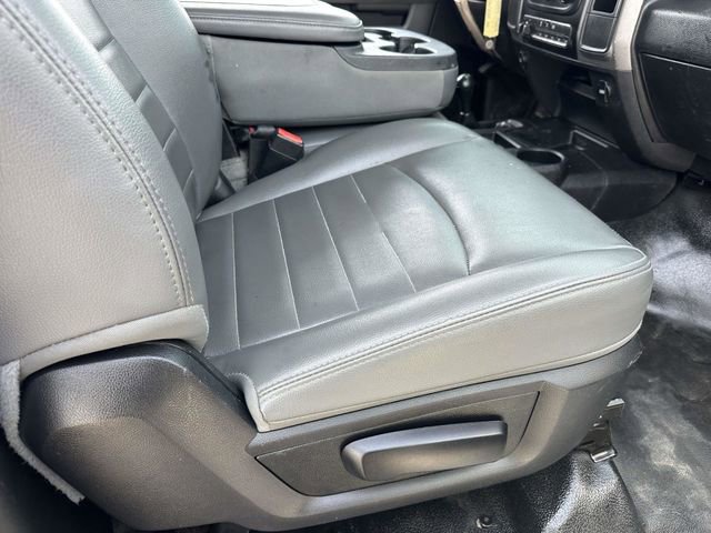 Used 2018 RAM 5500 Tradesman w/ Power & Remote Entry Group image 21