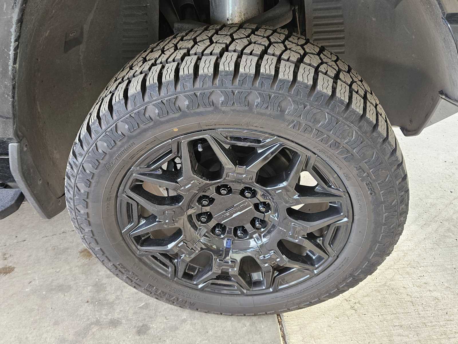 Used 2024 GMC Hummer EV 3X image 9