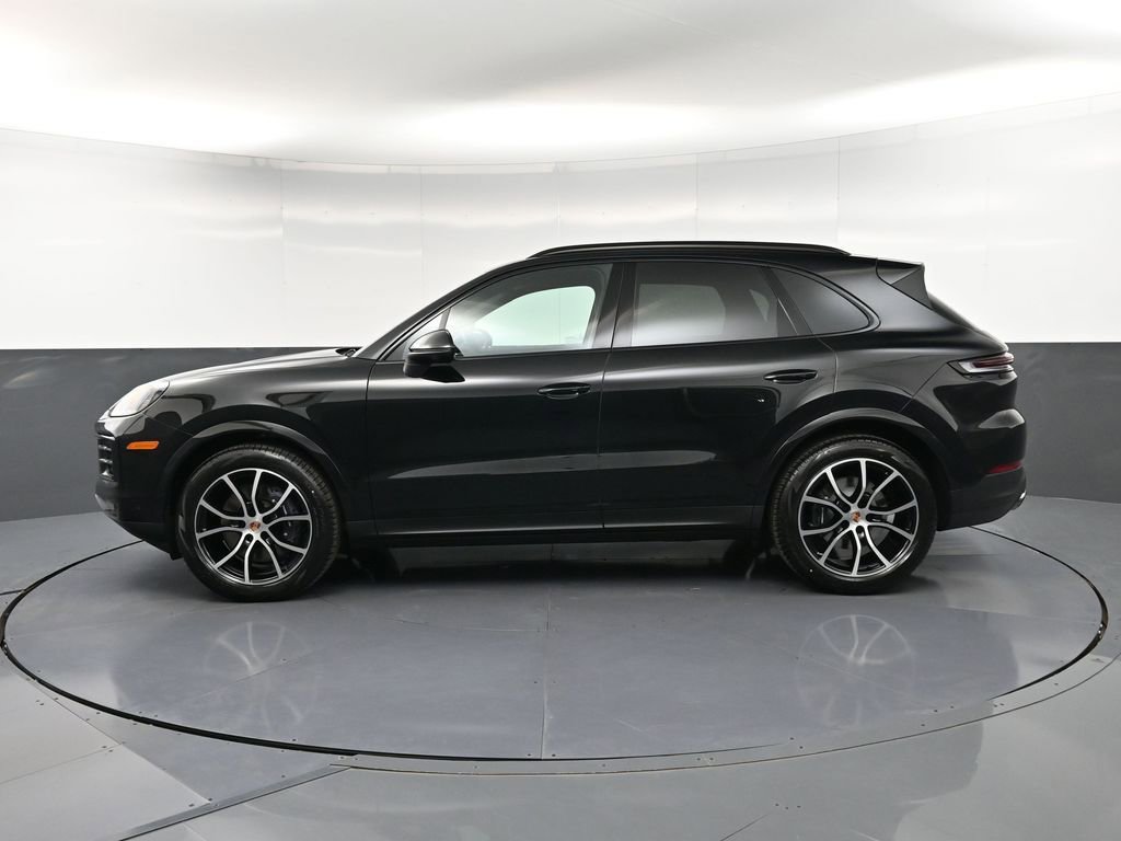 New 2026 Porsche Cayenne AWD/4WD image 2