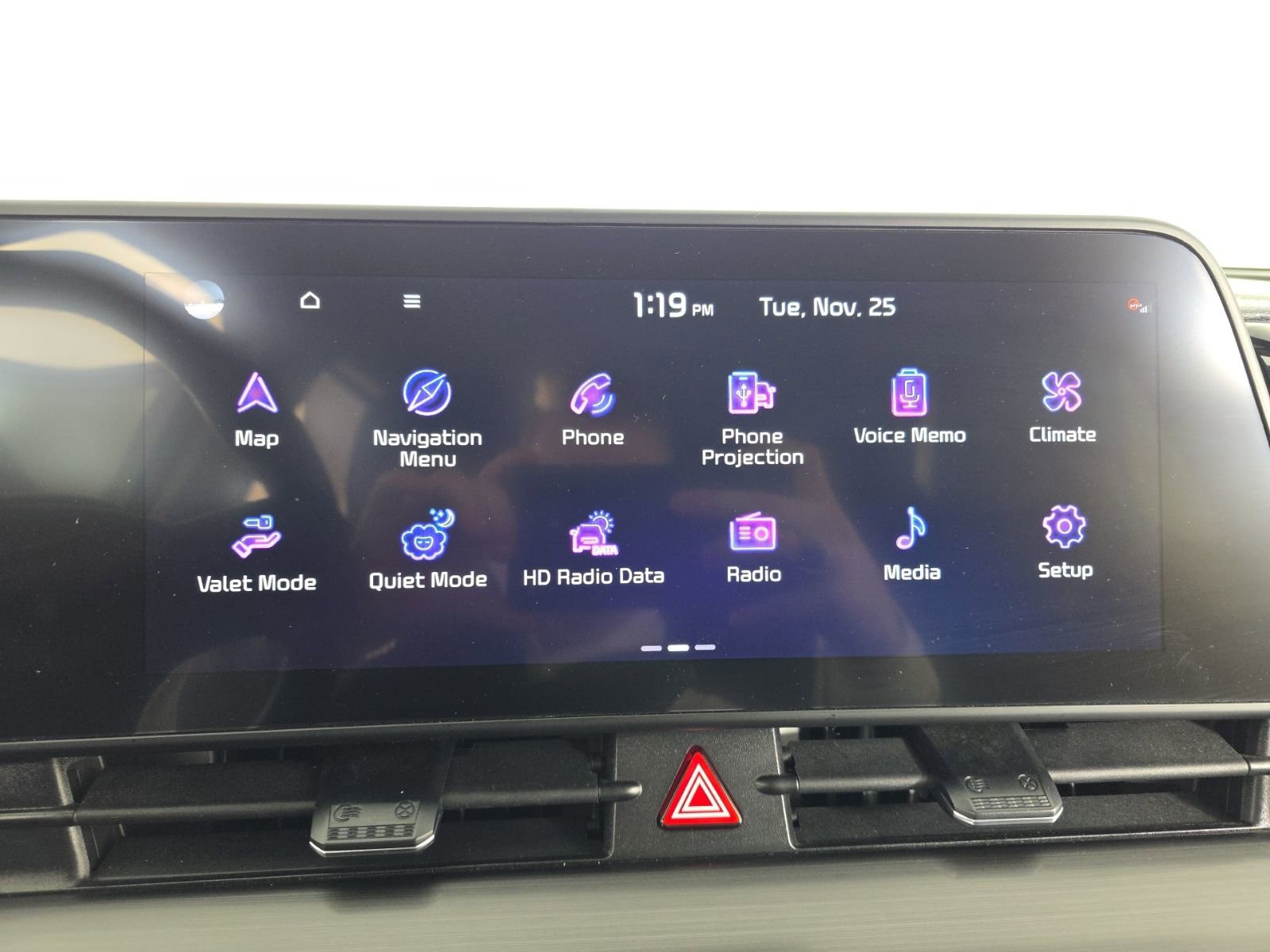 Used 2023 Kia Sportage EX image 16