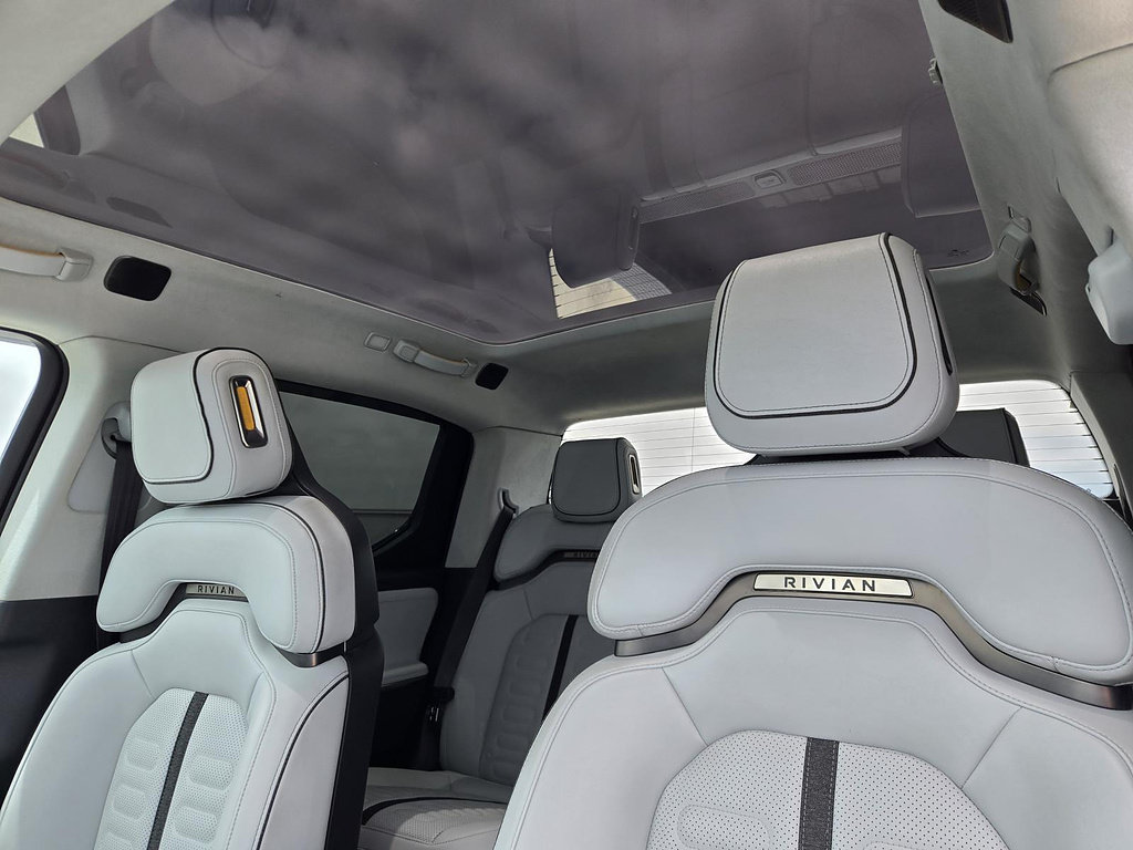 Used 2022 Rivian R1T Adventure AWD/4WD image 18