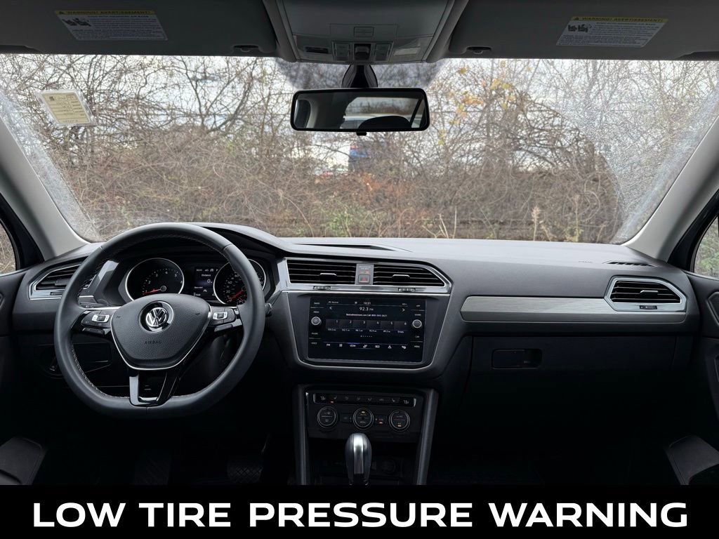 Used 2021 Volkswagen Tiguan SE image 20