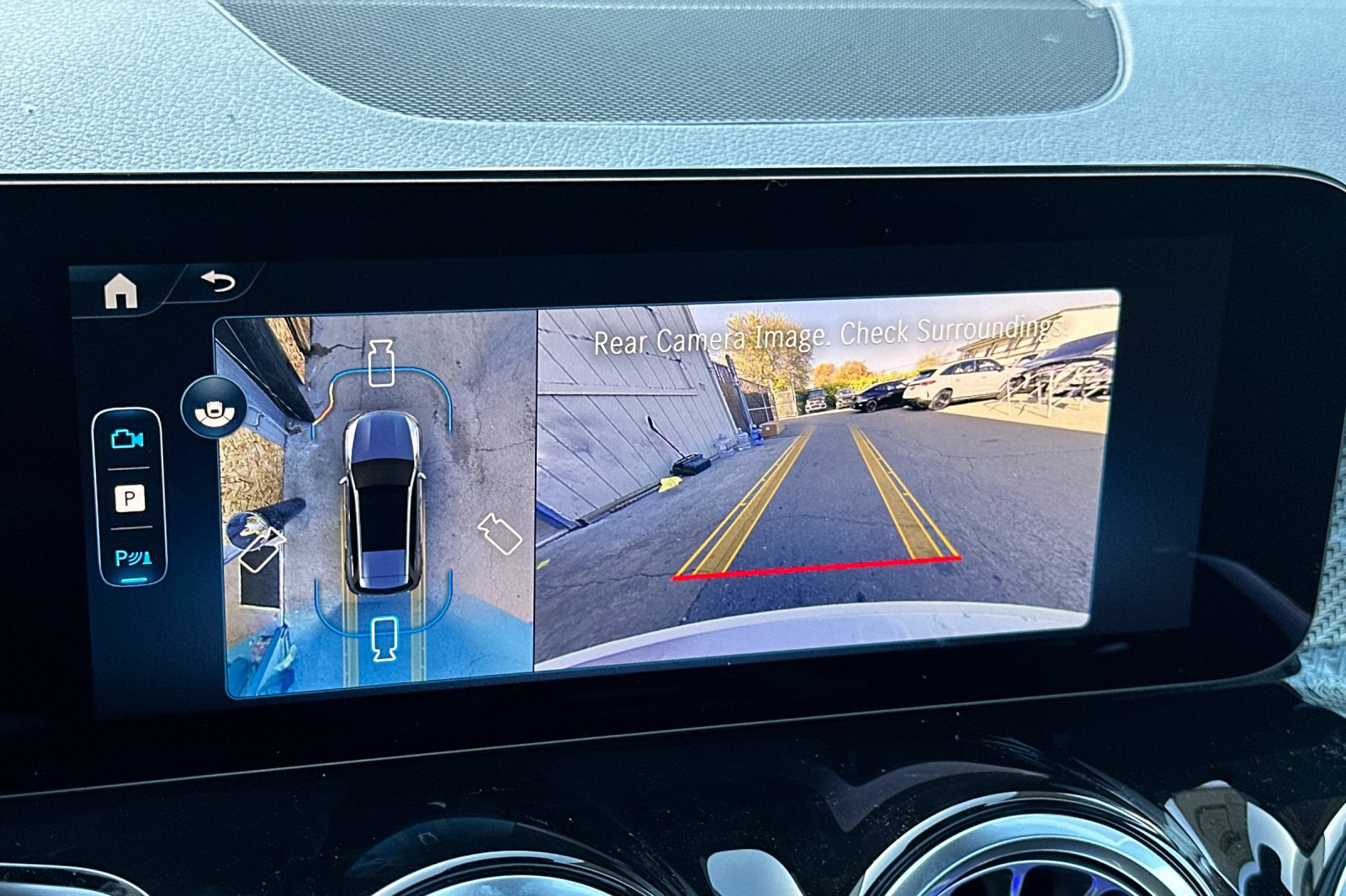 New 2026 Mercedes-Benz GLB 35 AMG 4MATIC image 23