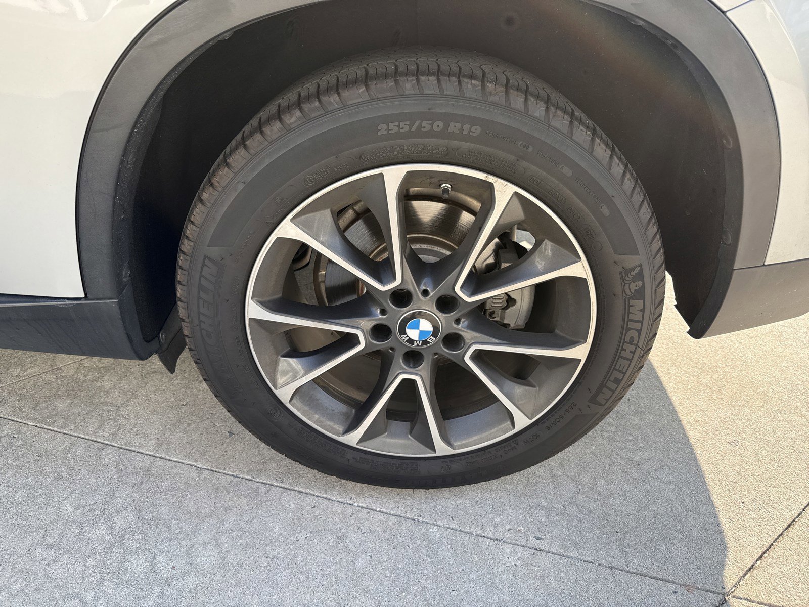 Used 2014 BMW X5 xDrive35d image 13