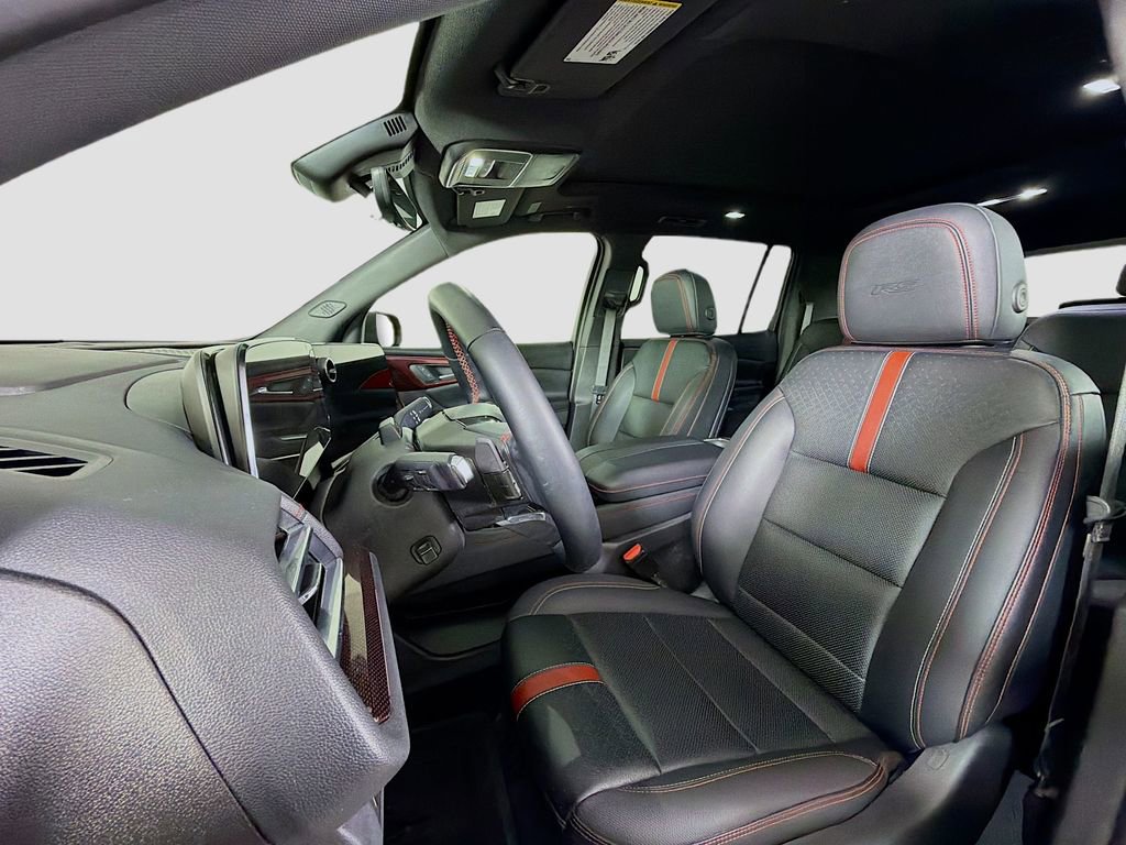 Used 2024 Chevrolet Traverse RS w/ LPO, Floor Liner Package image 13