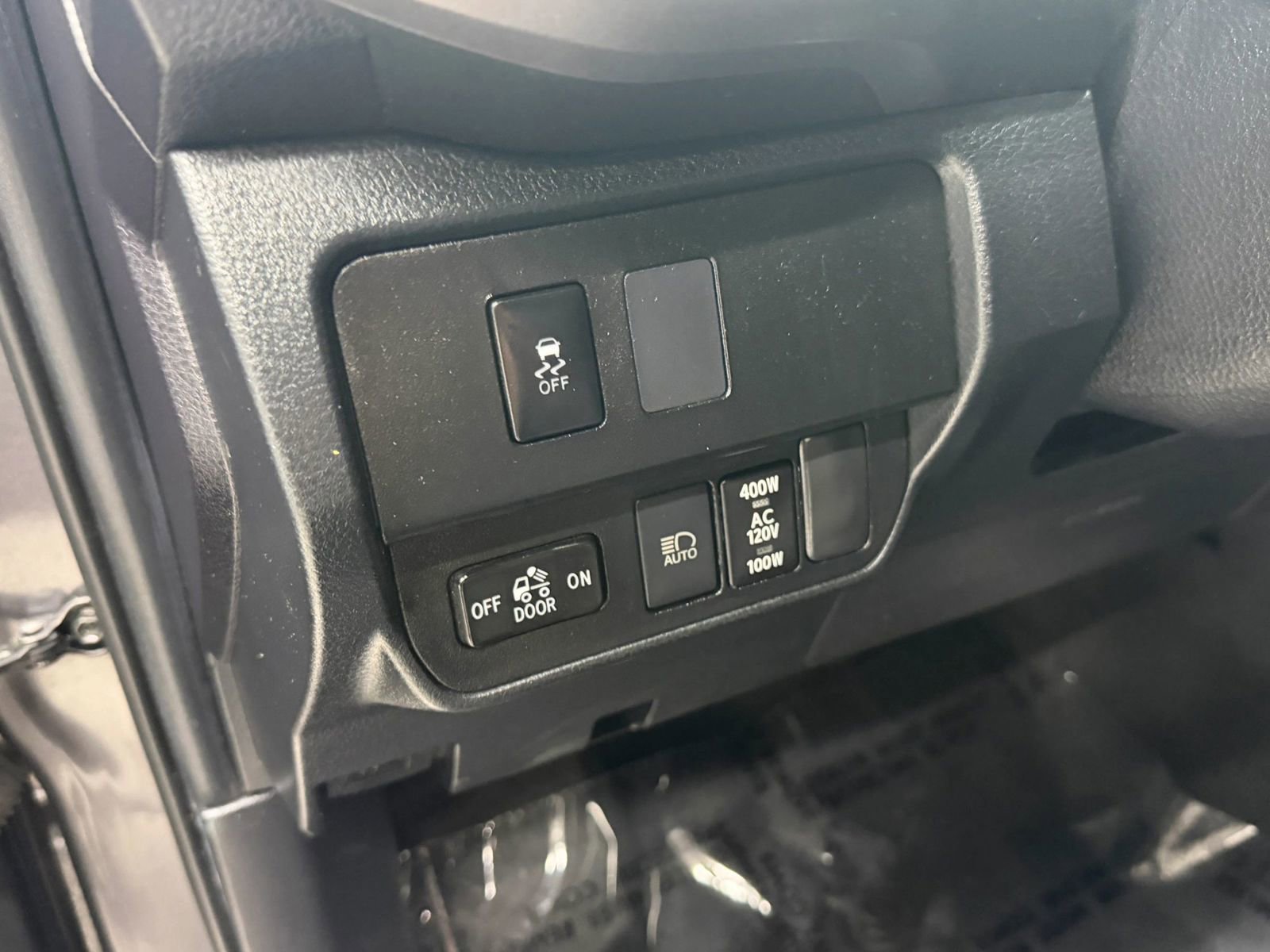 Used 2021 Toyota Tacoma TRD Sport w/ Technology Package AWD/4WD image 24